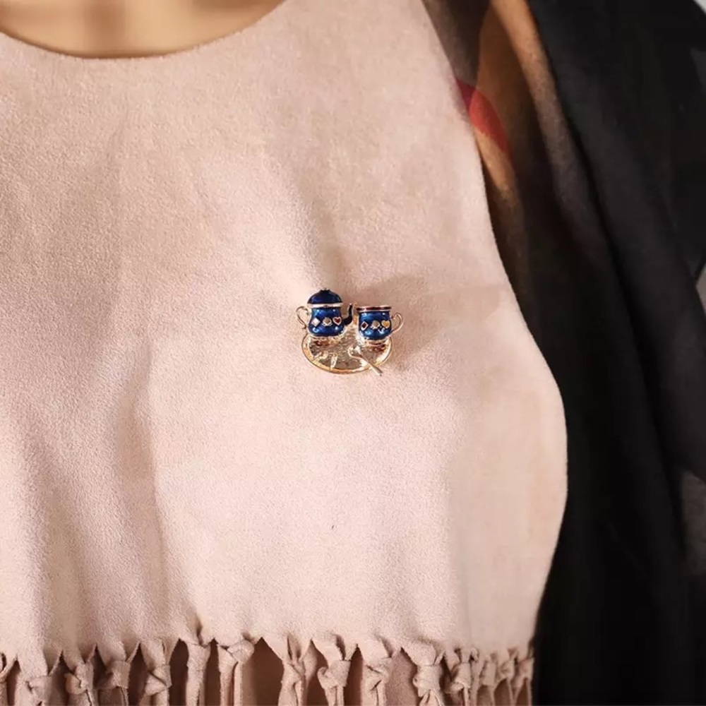Brooch - Picture 3 of 4